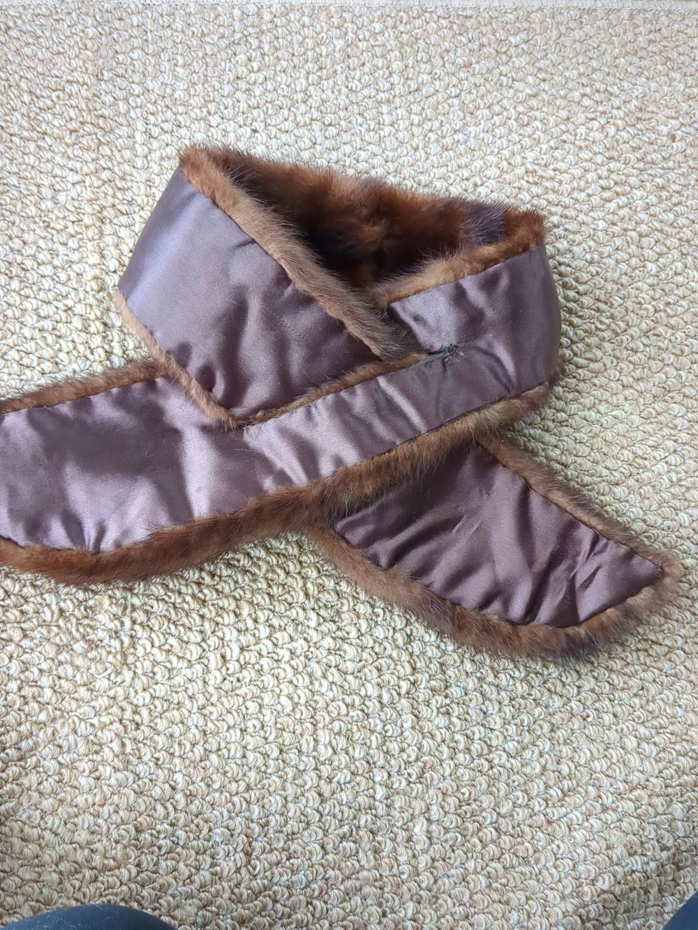 Brown Fur Scarf Collar - Classic Women's Accessory